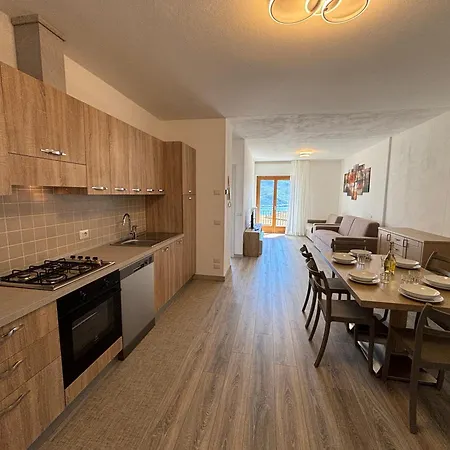 Semesterbostad Casa Maria View - Larihome A63 Stazzona